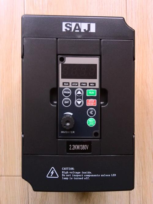 三晶变频器SAJ系列 高效驱动与控制的核心力量