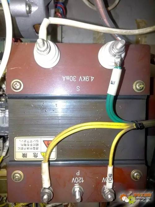 工厂设备的维修保养(高频感应加热设,电涌实验仪,abb800变频器)